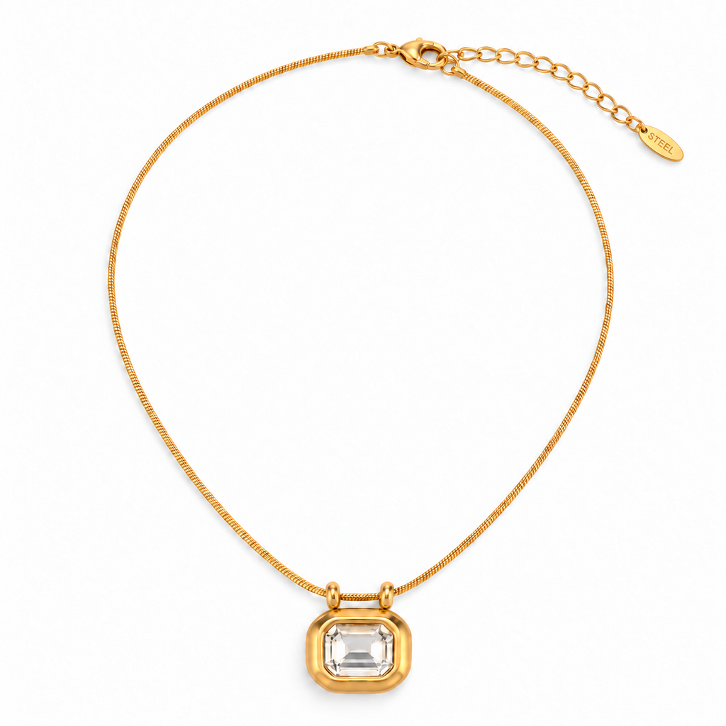 Sarnai Emerald Cut Necklace with a 16 × 14 mm pendant and adjustable 40–45 cm chain