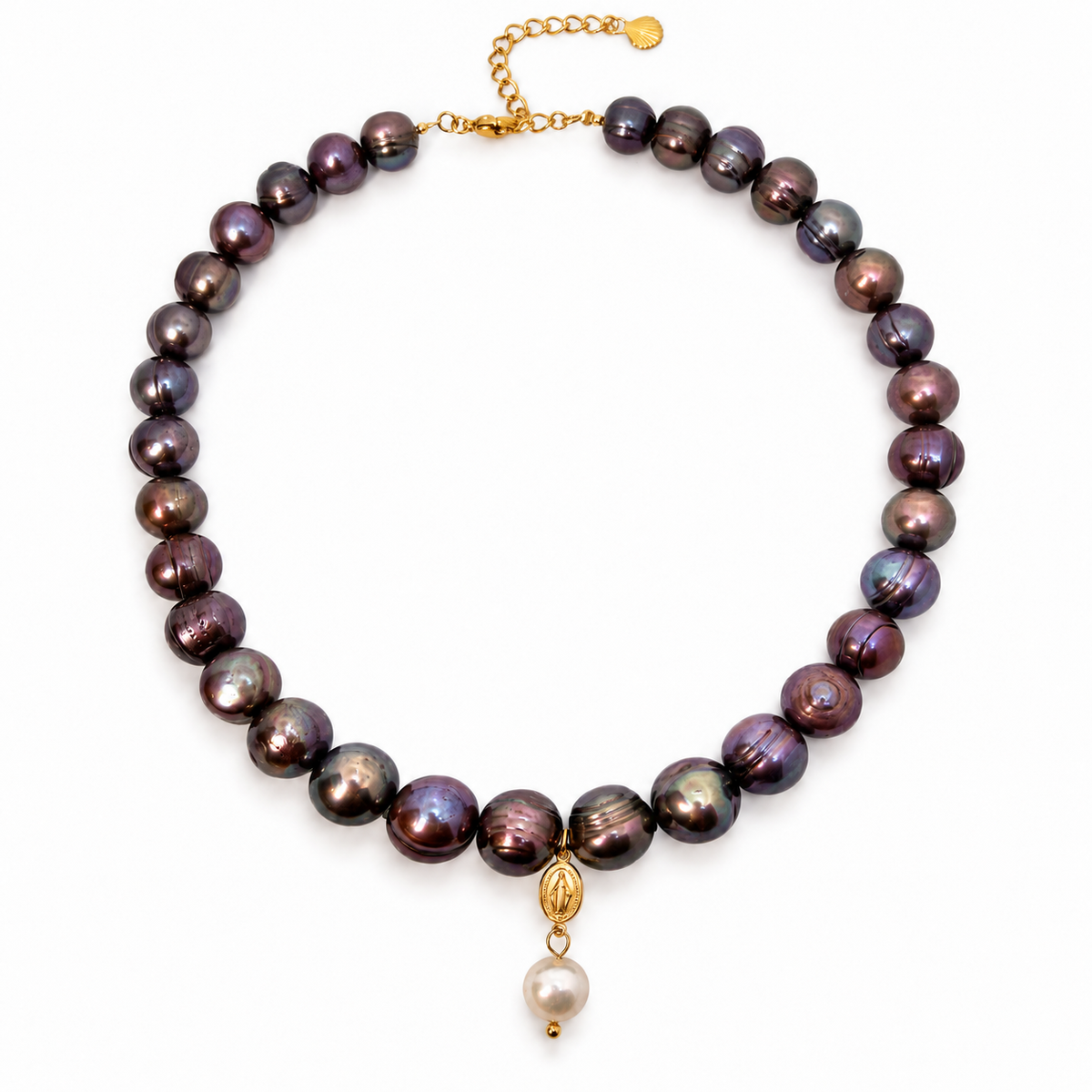 Dark Pearl Necklace with iridescent natural pearls, a gold-plated clasp and a single white pearl drop