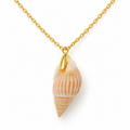 Martina Shell Necklace with a softly colored shell pendant and an 18k gold-plated 925 sterling silver chain