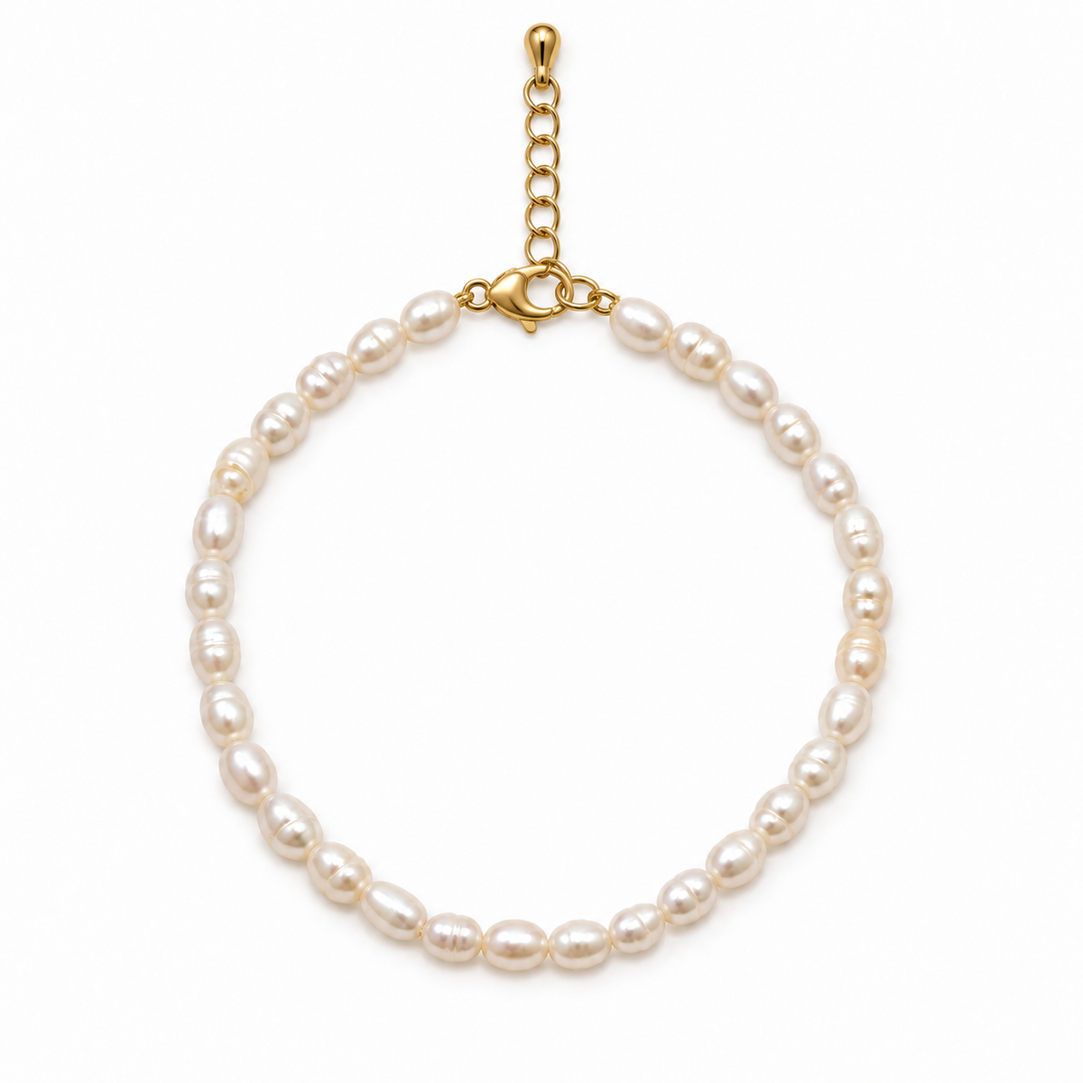 Signe Pearl Bracelet with approximately 5 mm cultured pearls and gold-plated 925 sterling silver